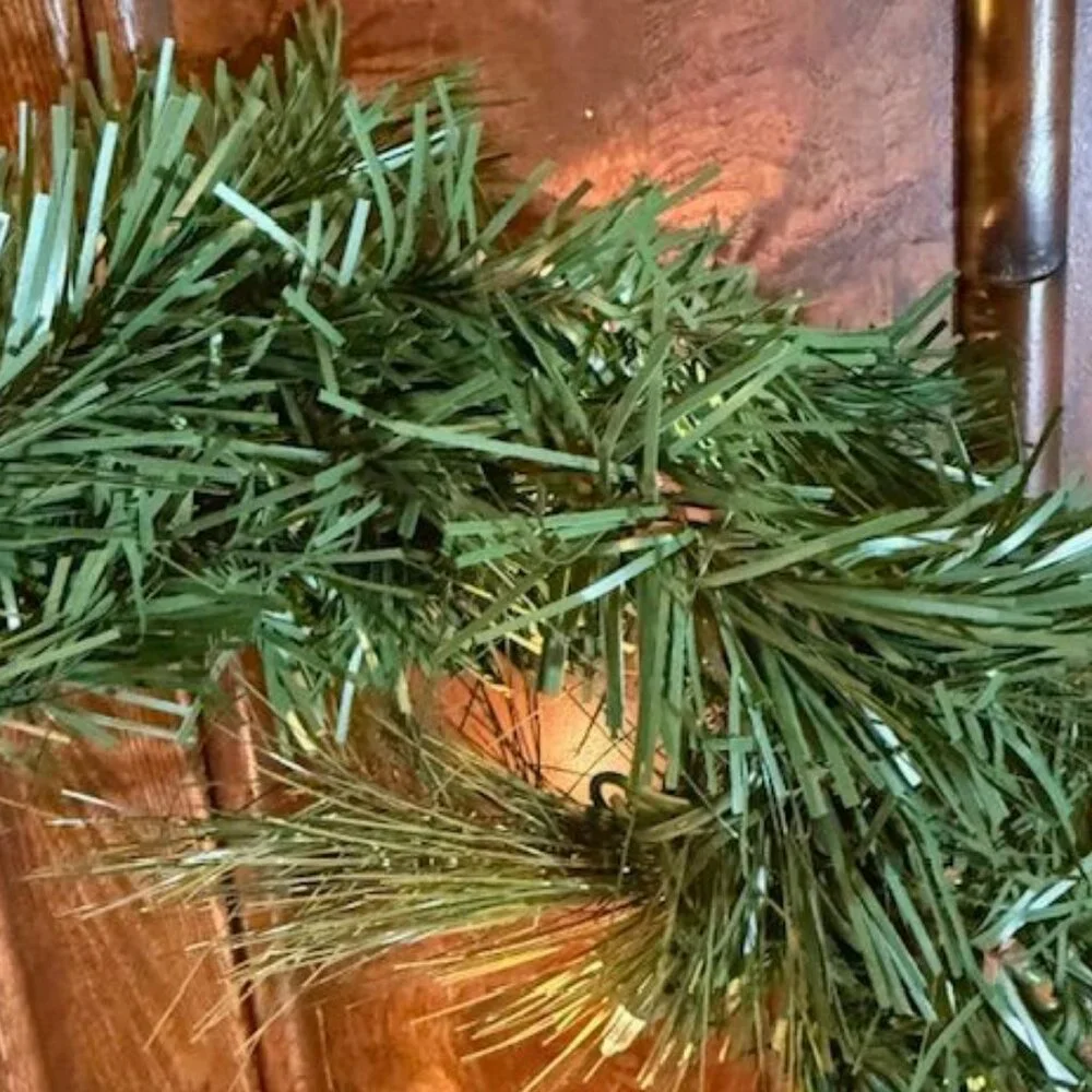 Set of 2 Prelit Linkable 10ft Berry Indoor Outdoor Garland Strands